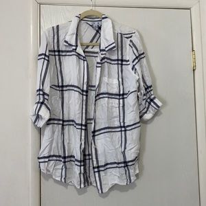 BRAND NEW WHITE/BLUE PLAID BUTTON UP